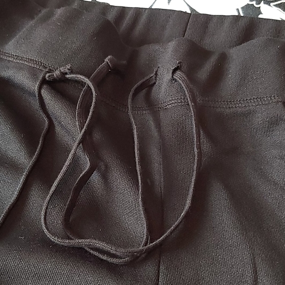 DKNY Active stretchy black pants - Picture 5 of 8